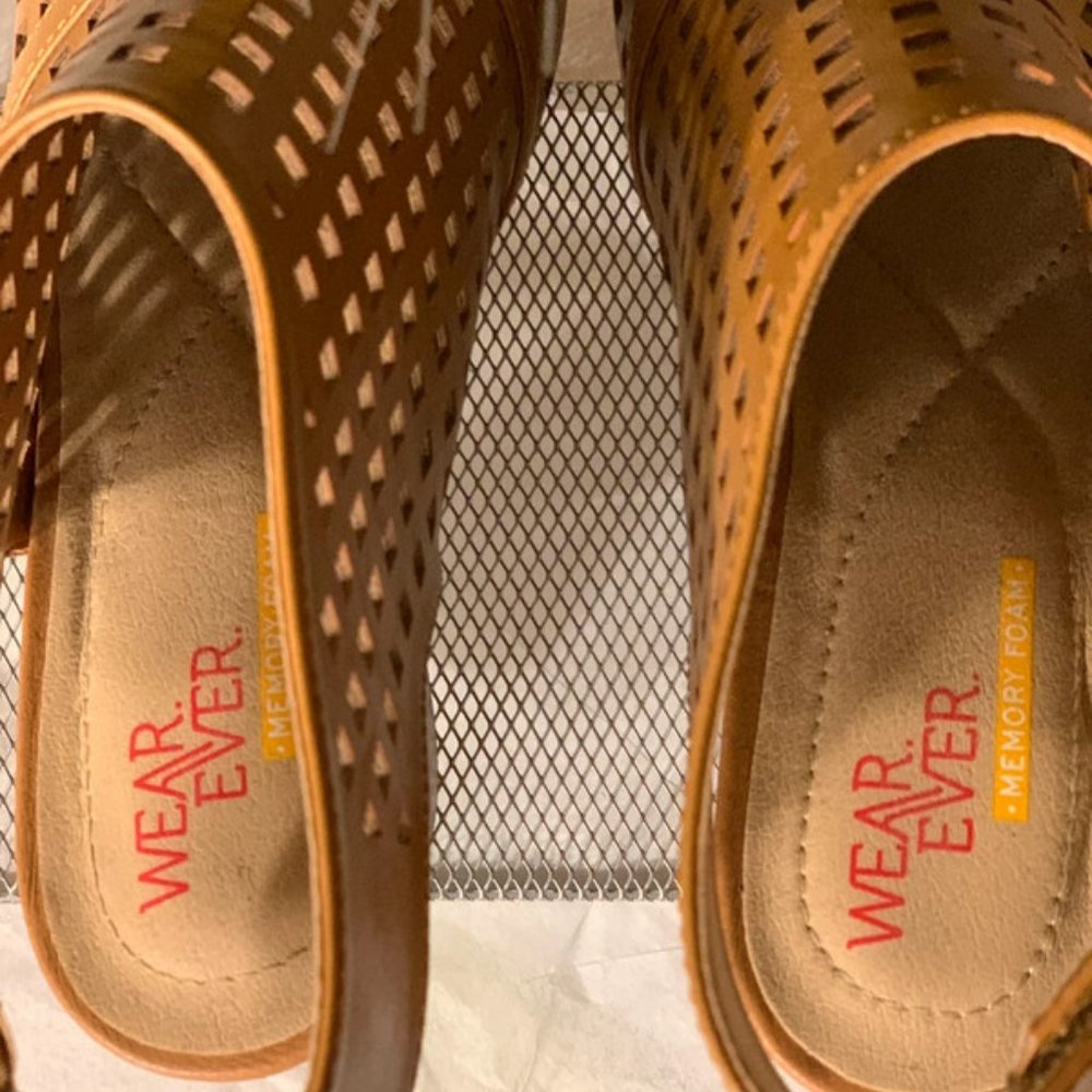 Wear Ever Tan Heeled Sandals Size 8 - Picture 4 of 6